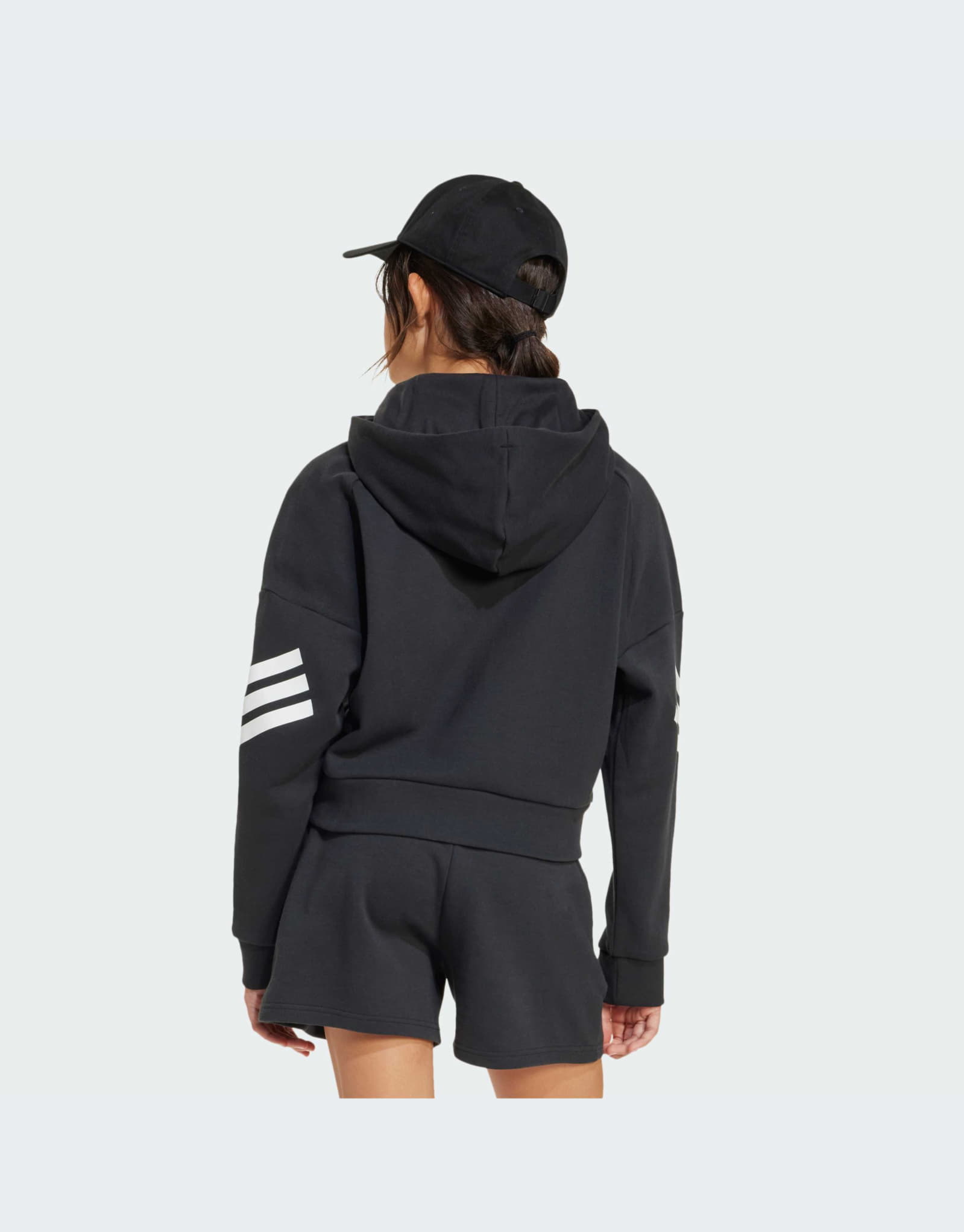 Adidas Adidas, Üst geyimi – 2