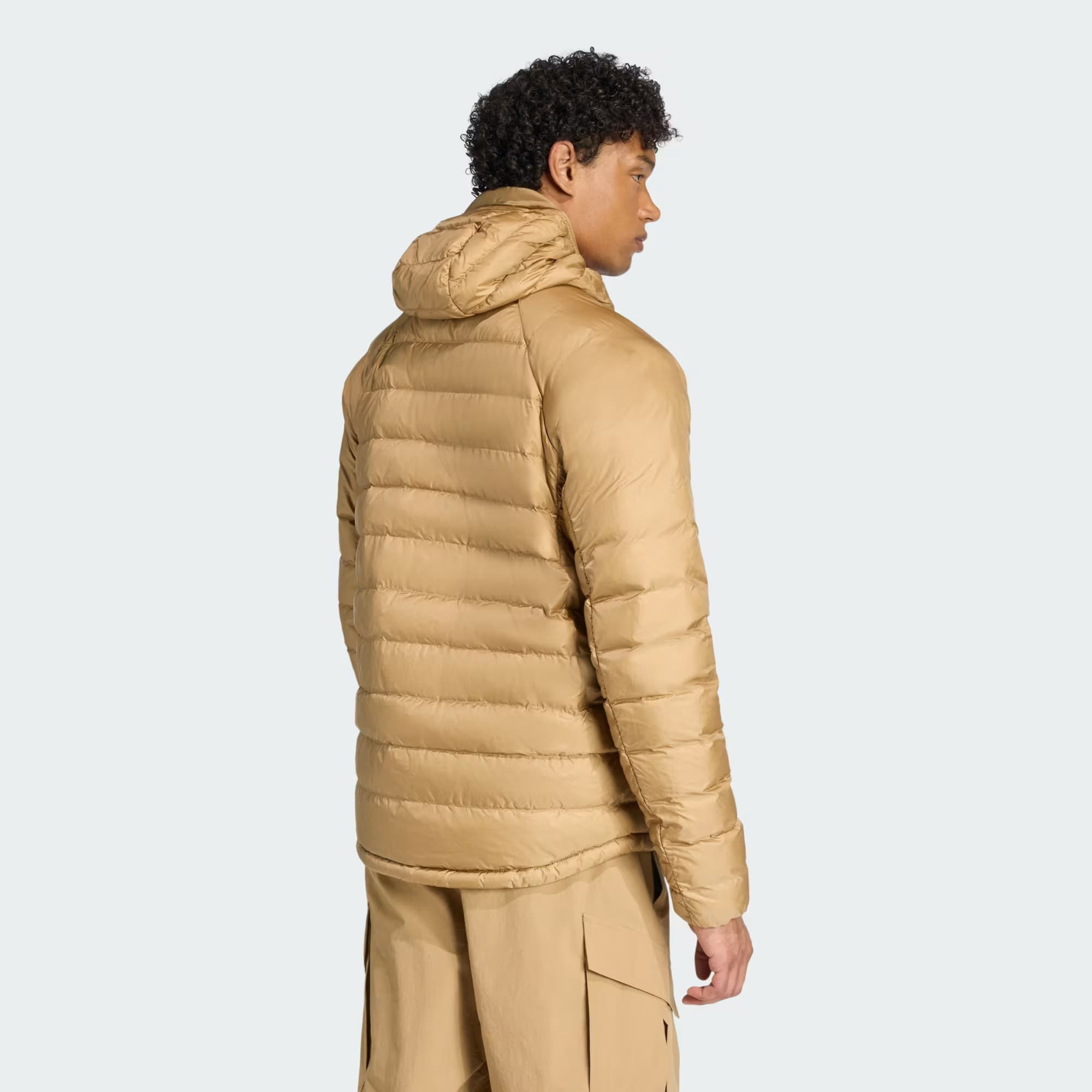 Adidas Adidas, Üst geyimi – 2