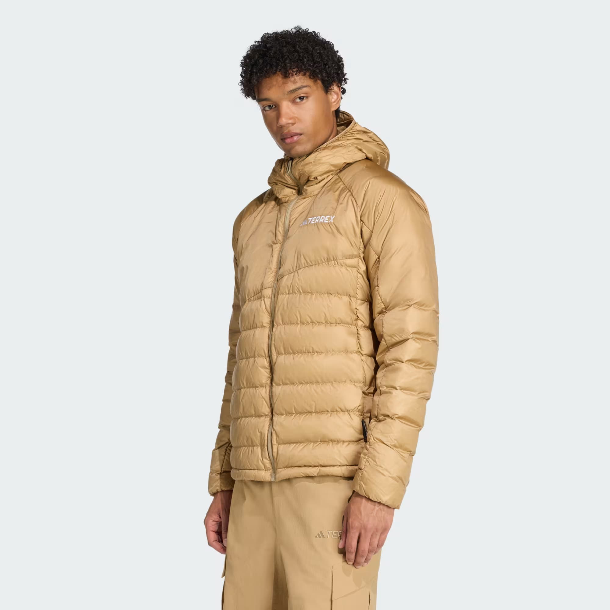 Adidas Adidas, Üst geyimi – 3