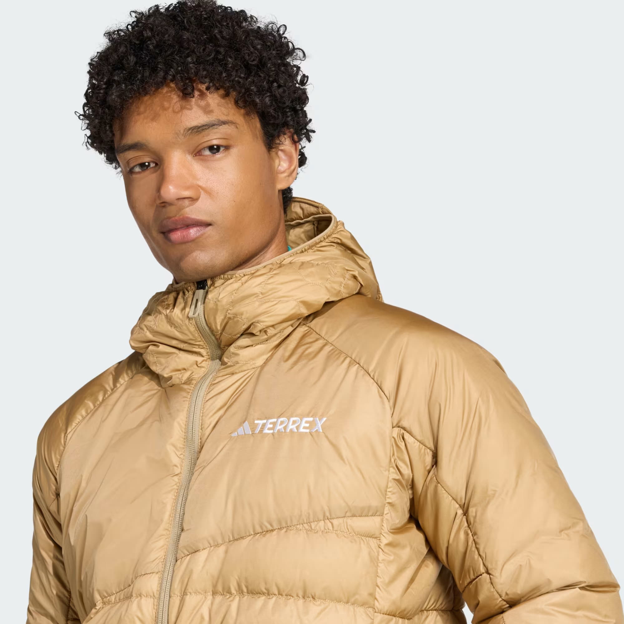 Adidas Adidas, Üst geyimi – 4