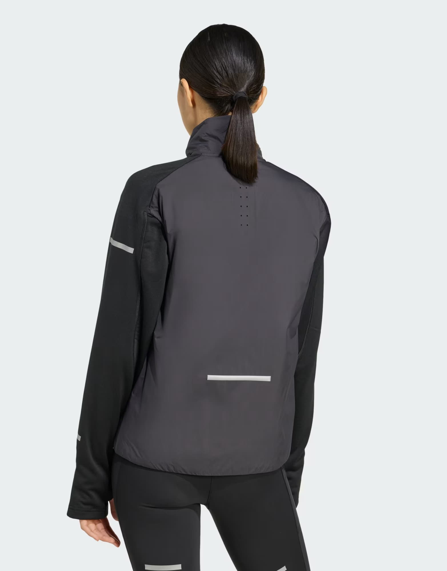 Adidas Adidas, Üst geyimi – 2