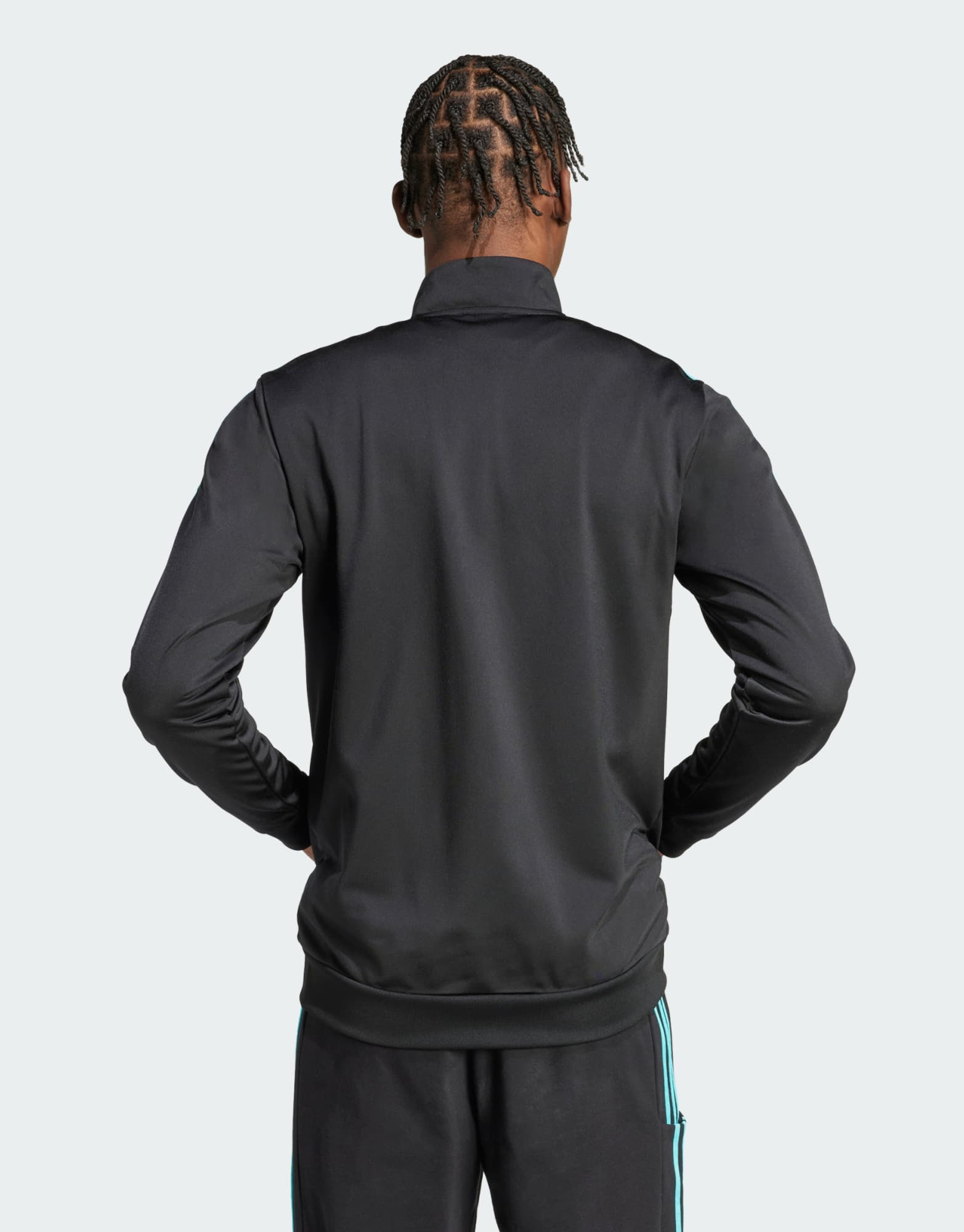 Adidas Adidas, Üst geyimi – 2