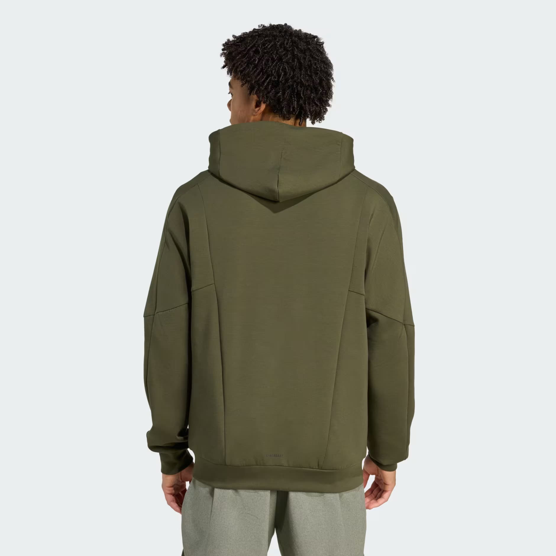 Adidas Adidas, Üst geyimi – 2
