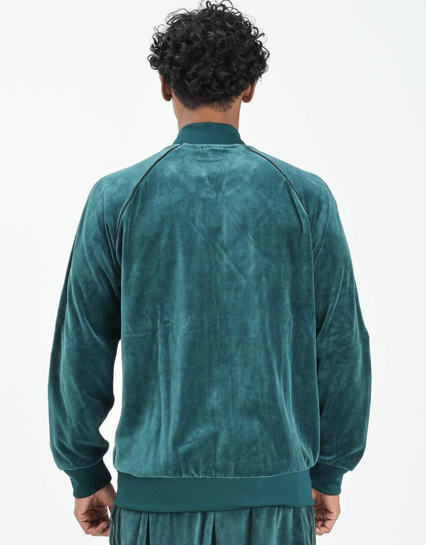 Adidas Adidas, Üst geyimi – 2