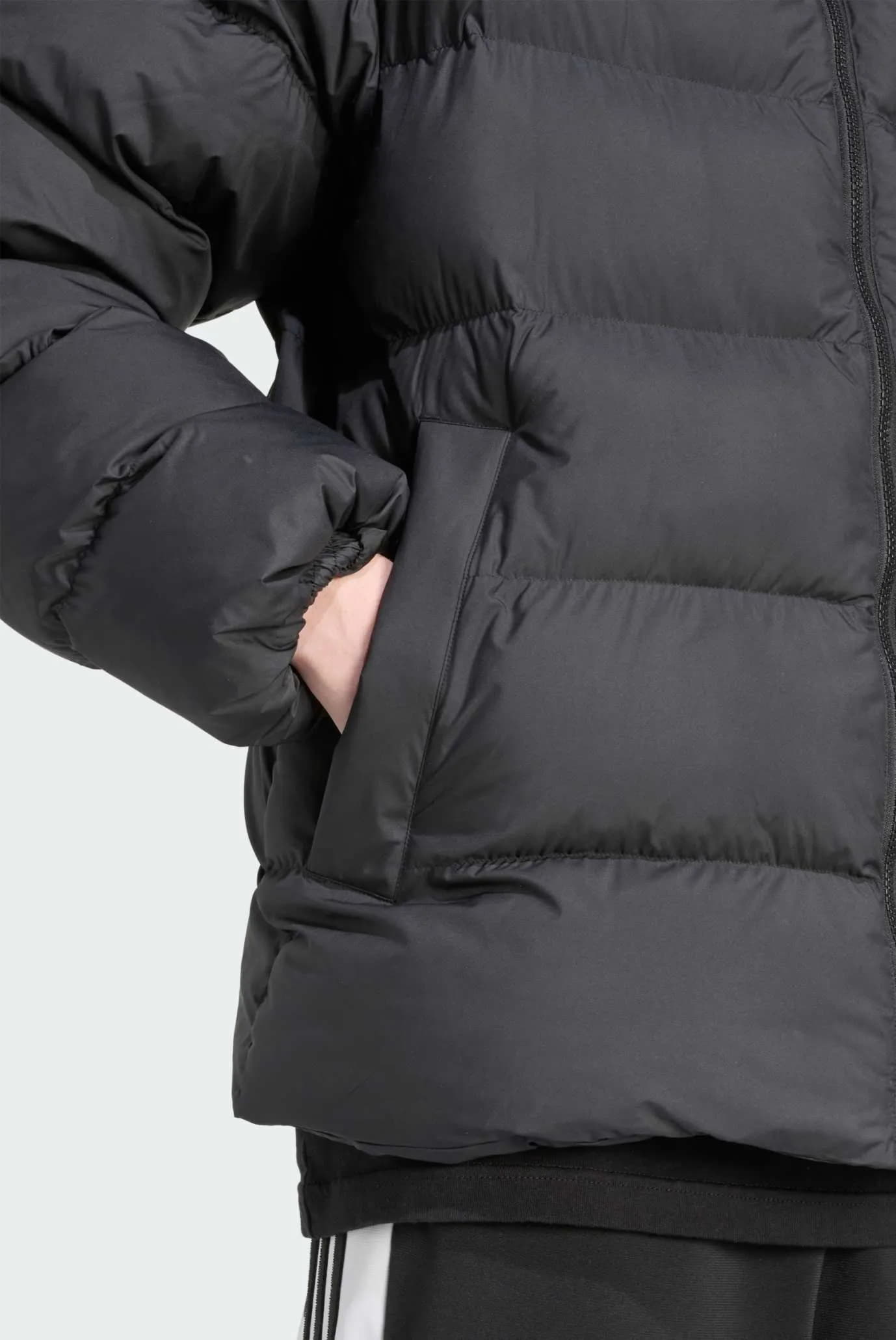 Adidas Adidas, Üst geyimi – 4