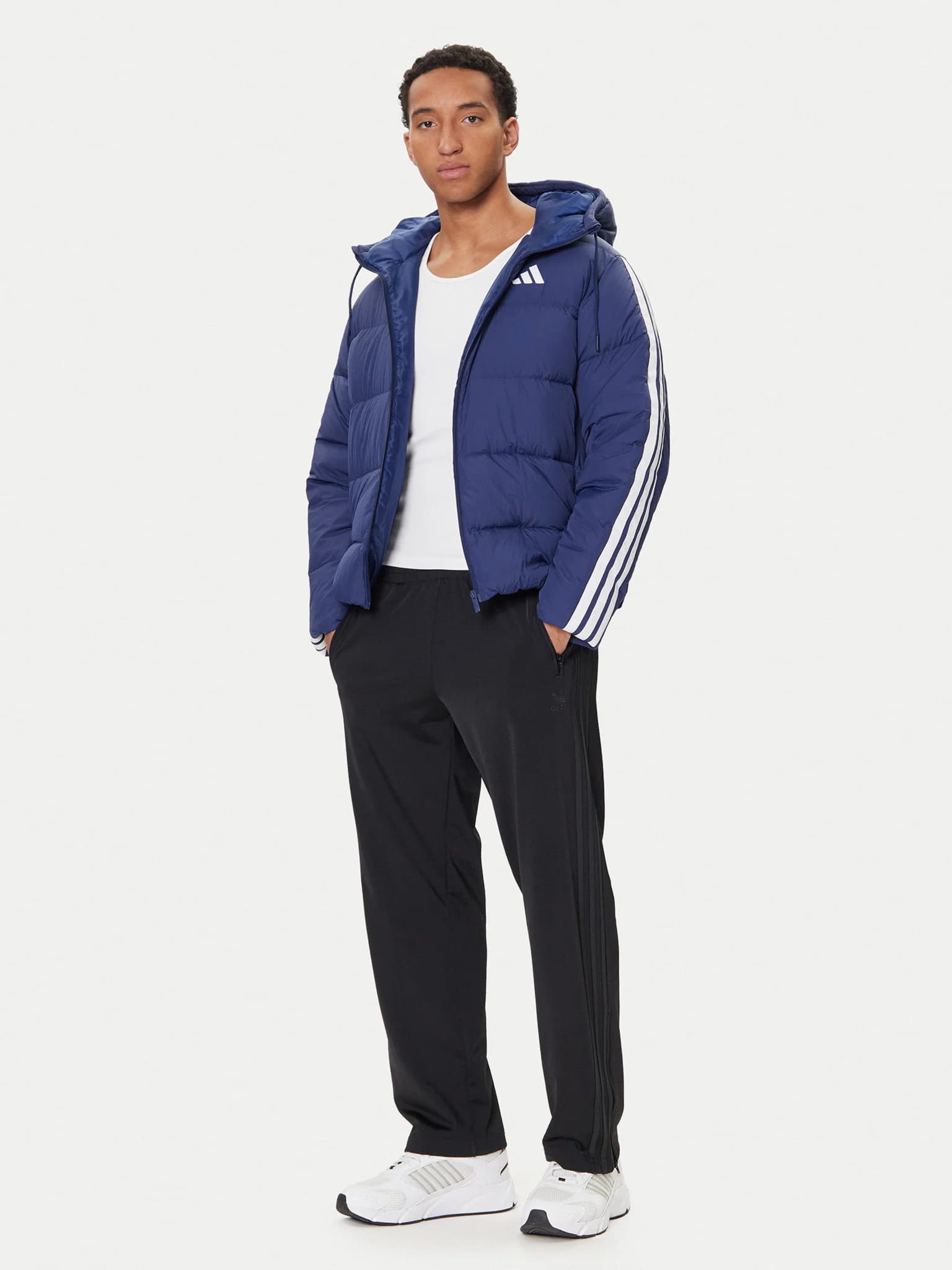 Adidas, Üst geyimi