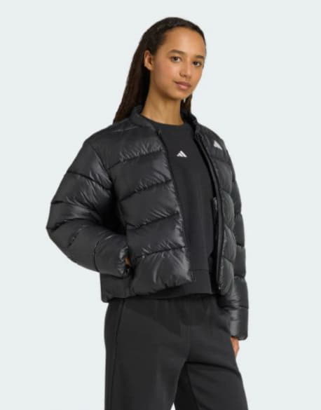 Adidas, Üst geyimi