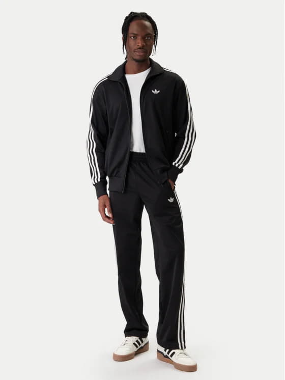 Adidas Adidas, Üst geyimi – 1
