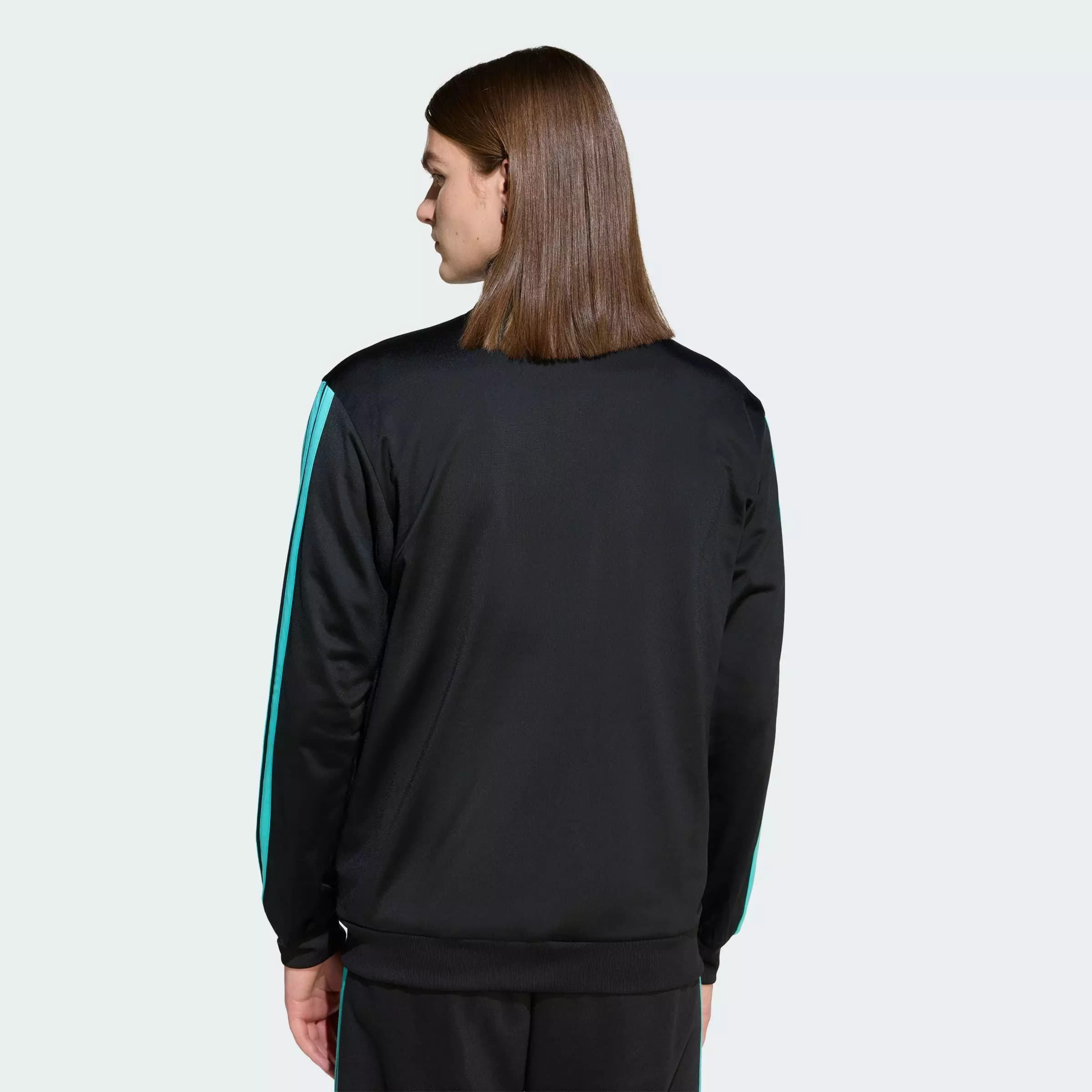 Adidas Adidas, Üst geyimi – 2