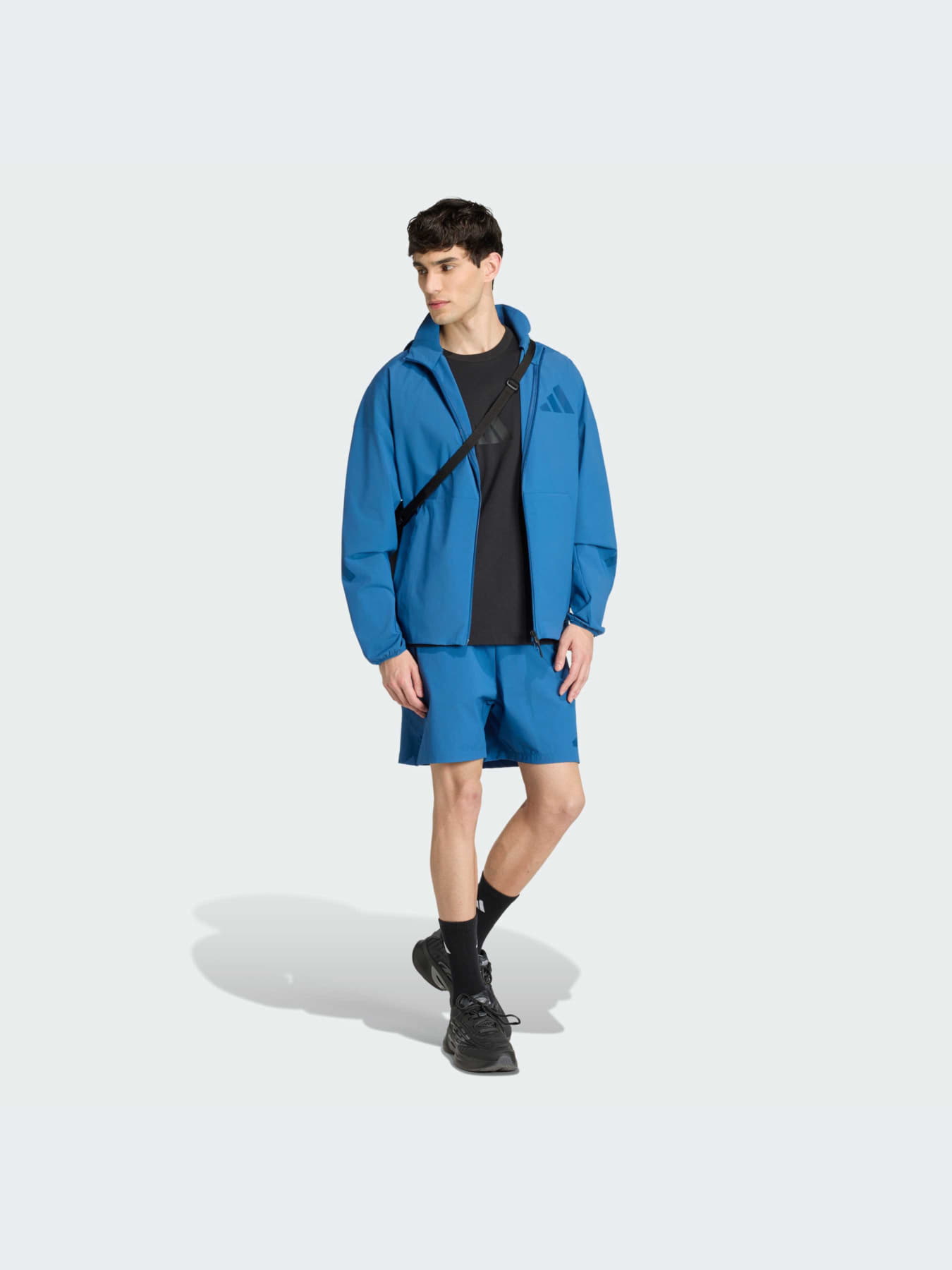 Adidas Adidas, Üst geyimi – 1